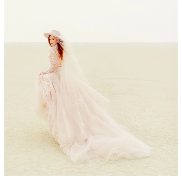 Hayley Paige Rarity Wedding Dress - Picture 3 of 15